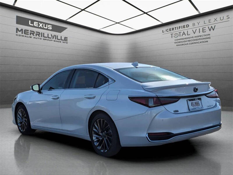 2024 Lexus ES 300h Luxury