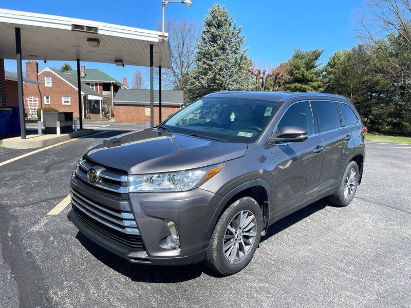 2019 Toyota Highlander for sale at Five Plus Autohaus, LLC in Emigsville PA