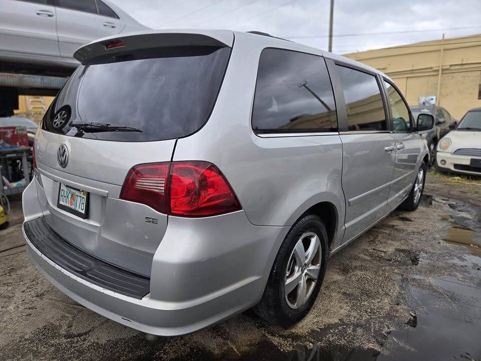 2011 Volkswagen Routan for sale at 911 Auto, LLC. in Hollywood, FL