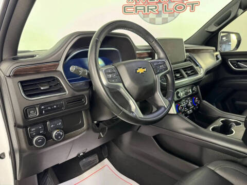 2023 Chevrolet Suburban LT