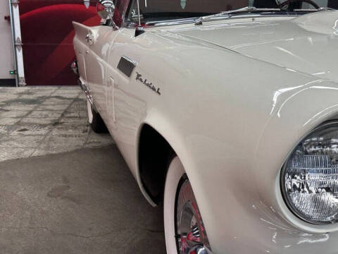 1957 Ford Thunderbird
