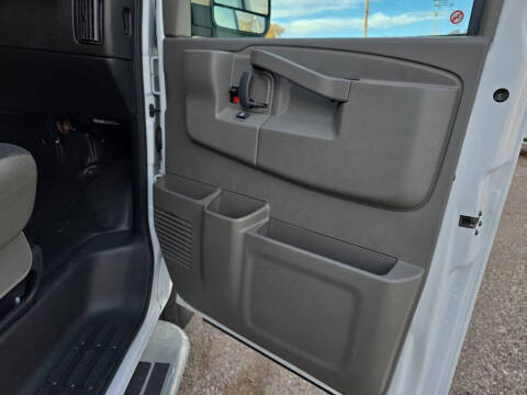 2024 Chevrolet Express 2500