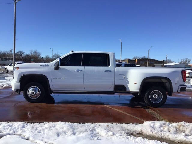 Used 2022 Chevrolet Silverado 3500HD High Country with VIN 1GC4YVEY4NF271203 for sale in Vinita, OK