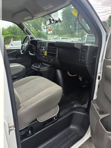 2017 GMC Savana 2500