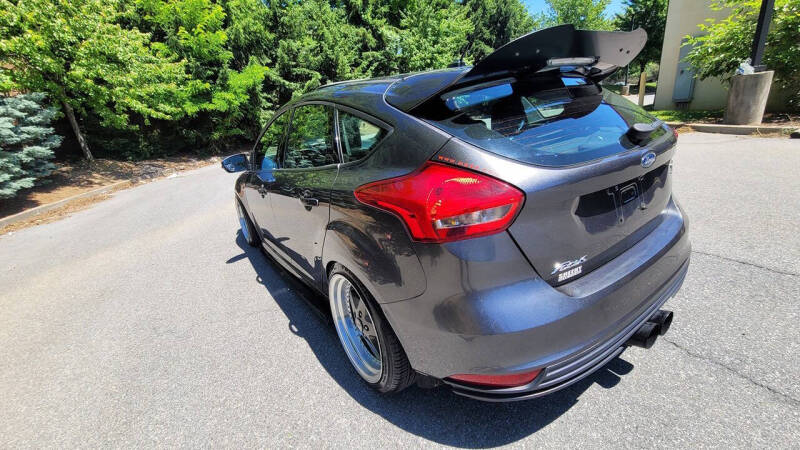 2018 Ford Focus ST