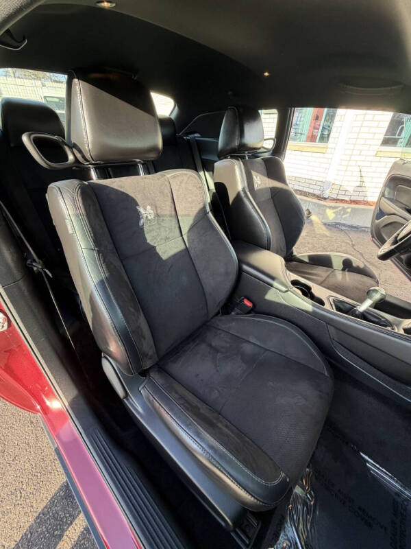 2018 Dodge Challenger 392 HEMI Scat Pack Shaker