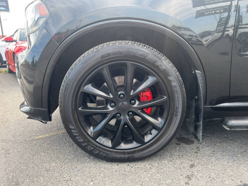 Used 2014 Dodge Durango R/T with VIN 1C4SDJCT2EC282415 for sale in Edmonds, WA