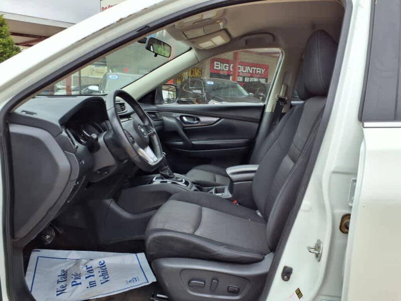 2018 Nissan Rogue SV