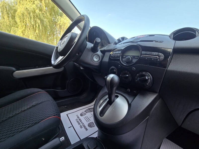 2012 Mazda MAZDA2 Touring