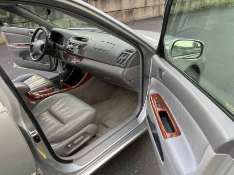 2003 Toyota Camry XLE V6