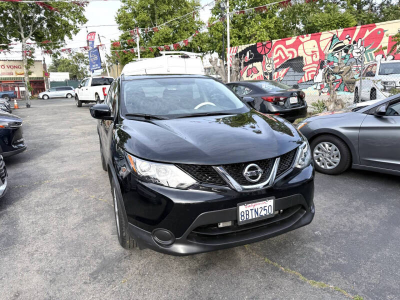 2017 Nissan Rogue Sport SL