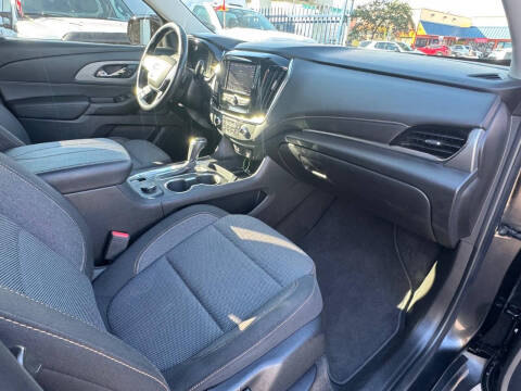 2020 Chevrolet Traverse LT Cloth