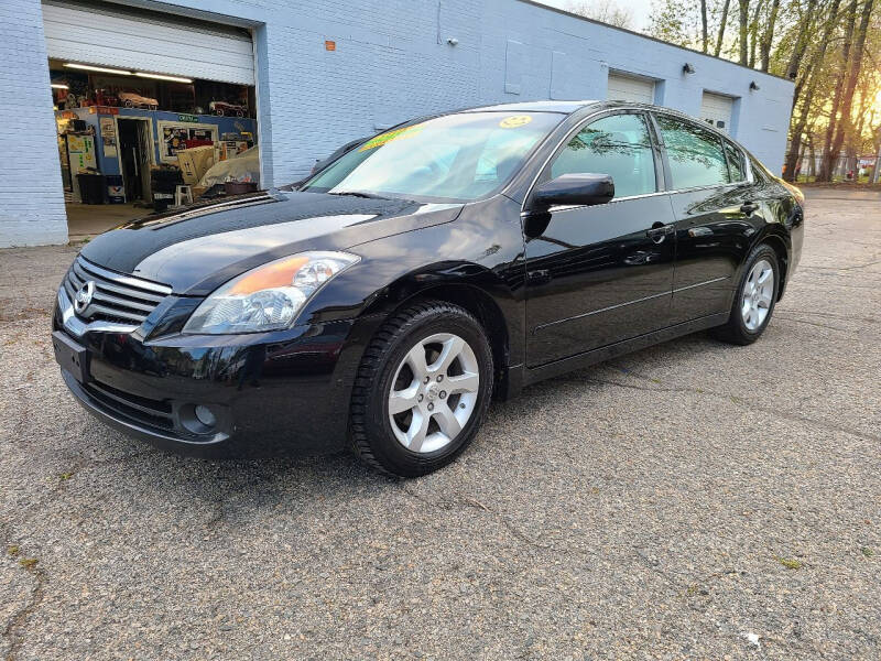 2009 Nissan Altima for sale at Devaney Auto Sales & Service in East Providence RI