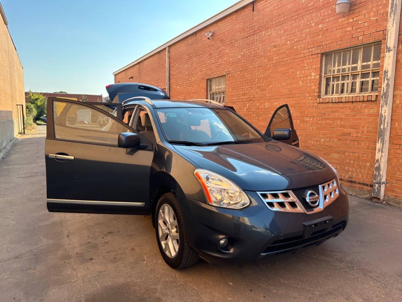 2012 Nissan Rogue for sale at Sarenco Auto Inc in Dallas, TX