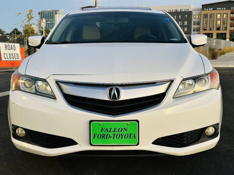 2015 Acura ILX 2.0L w/Tech