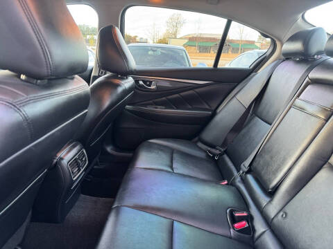 2018 Infiniti Q50 2.0T Luxe