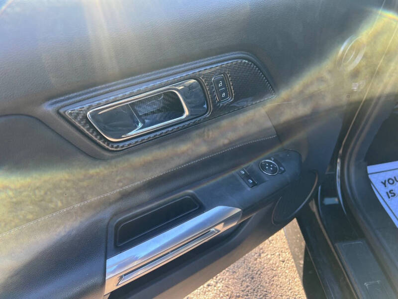 2015 Ford Mustang V6