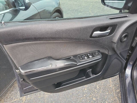 2016 Dodge Charger SE