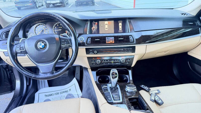 2016 BMW 5 Series 528i