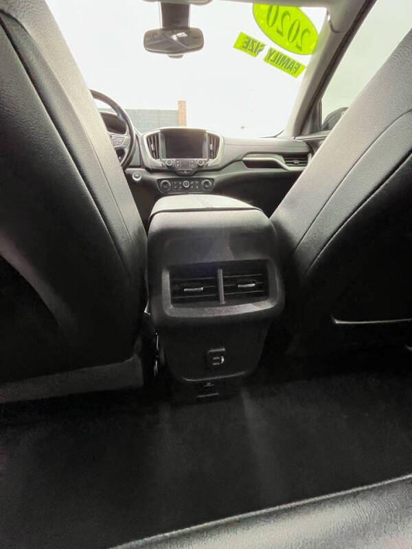 2020 GMC Terrain SLT