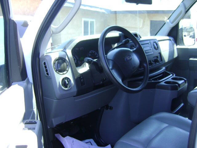 2009 Ford E-Series E-350 SD XL