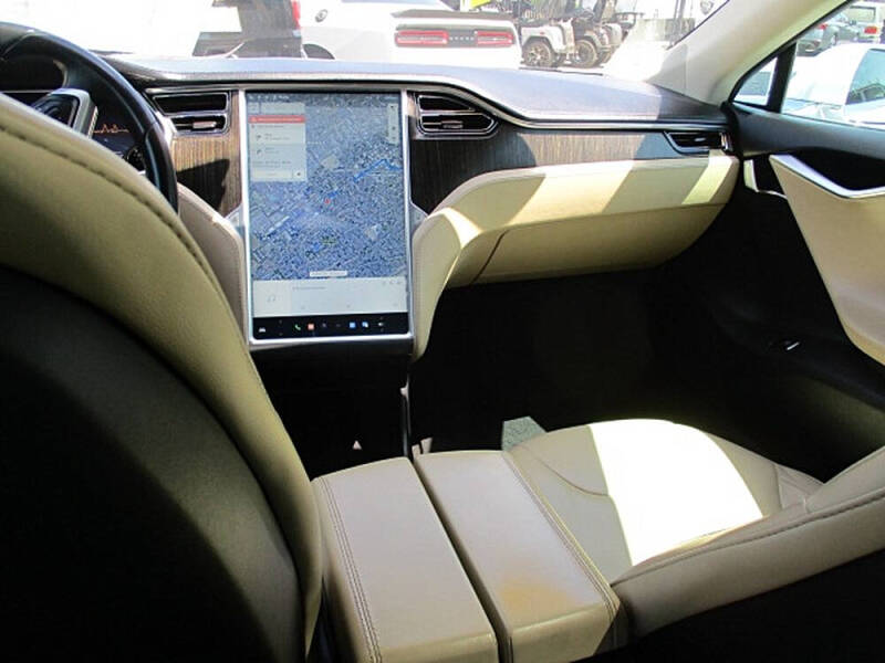 2013 Tesla Model S