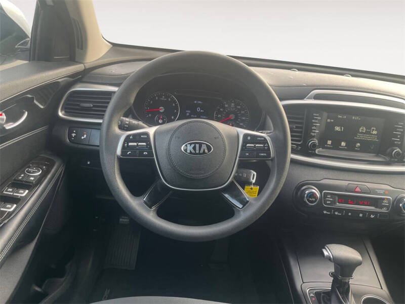 2019 Kia Sorento LX photo 11