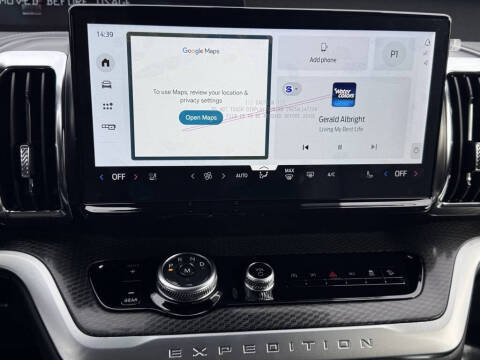 2025 Ford Expedition Platinum