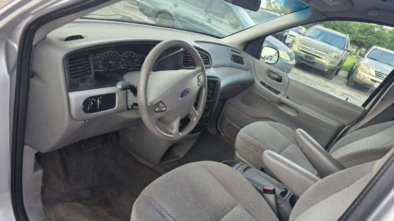 2003 Ford Windstar LX Standard