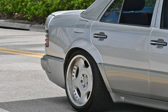 1992 Mercedes-Benz 500-Class