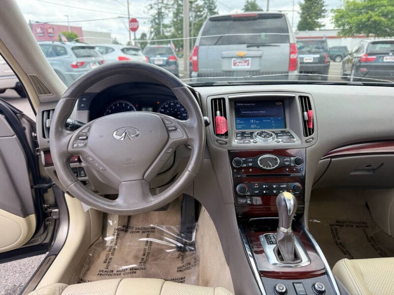 2011 Infiniti G37 Sedan x