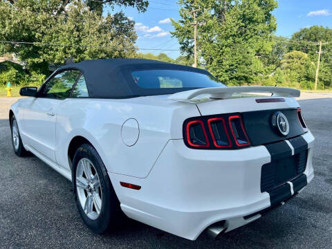 2013 Ford Mustang V6