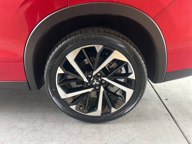 2023 Mitsubishi Outlander PHEV SE