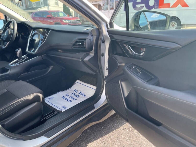 2022 Subaru Outback Premium