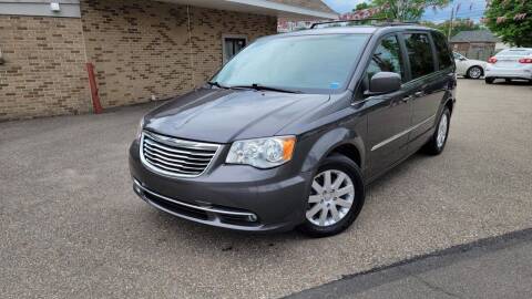 2015 Chrysler Town and Country for sale at Stark Auto Mall in Massillon OH