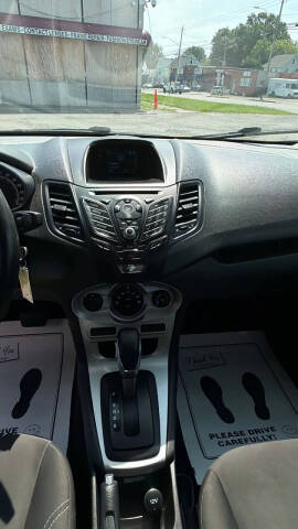 2015 Ford Fiesta SE