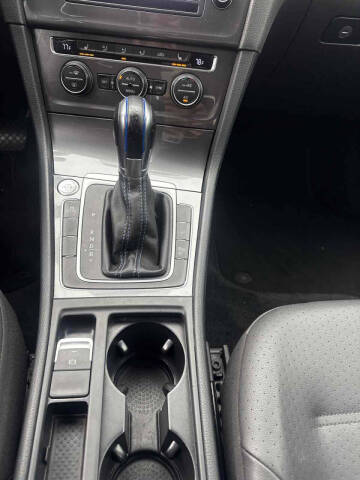 2015 Volkswagen e-Golf SEL Premium