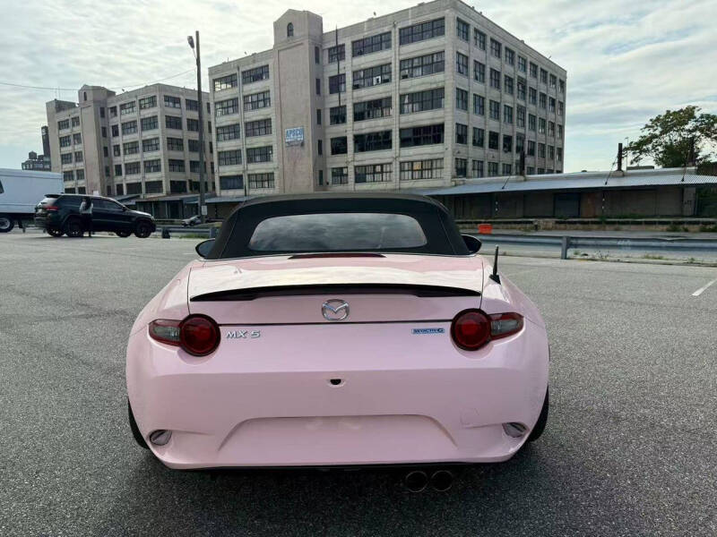 2023 Mazda MX-5 Miata Sport