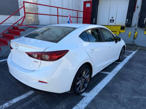 2018 Mazda MAZDA3 Touring