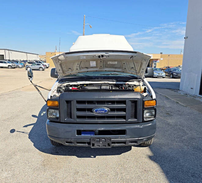 2013 Ford E-Series E-350 SD