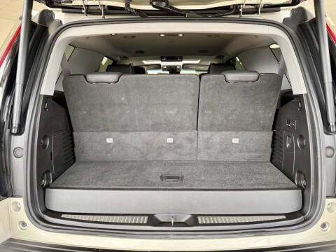 2017 Cadillac Escalade Luxury