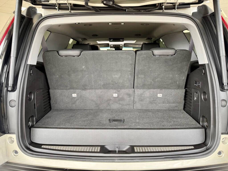 2017 Cadillac Escalade Luxury
