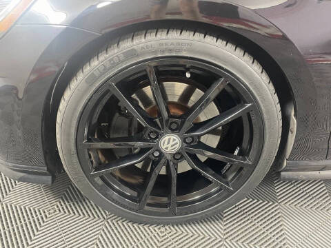 2019 Volkswagen Golf R 4Motion