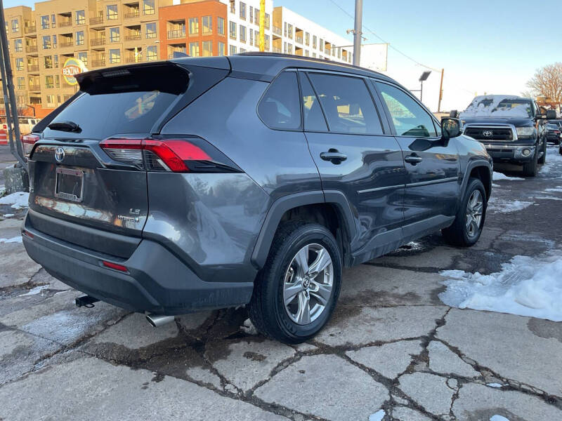 2024 Toyota RAV4 Hybrid LE