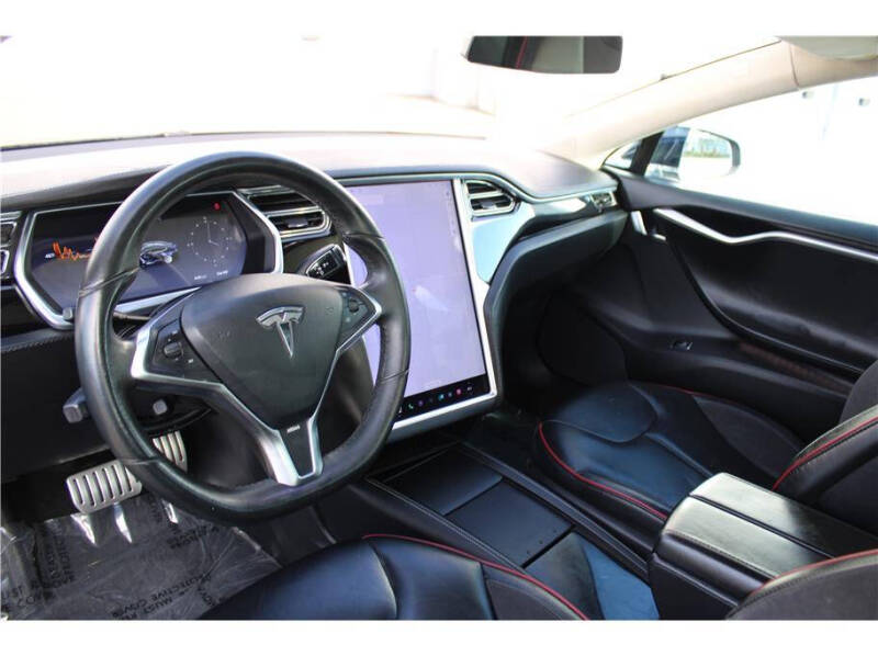 2012 Tesla Model S