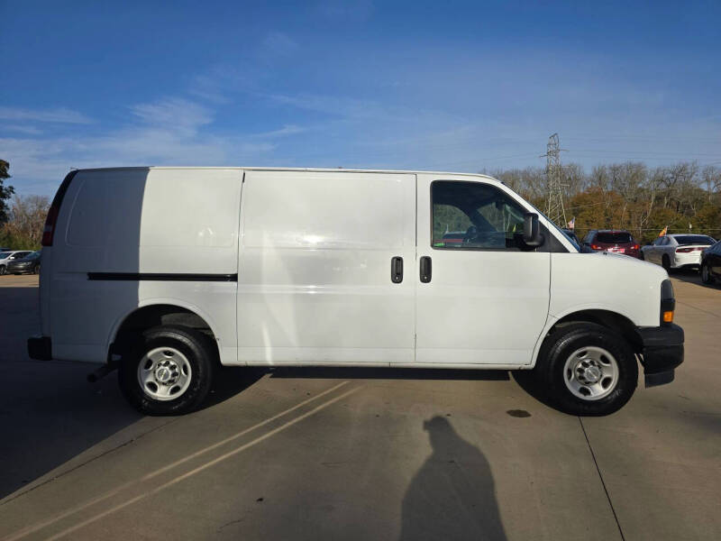 2021 Chevrolet Express 2500