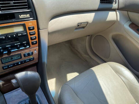 2001 Lexus ES 300