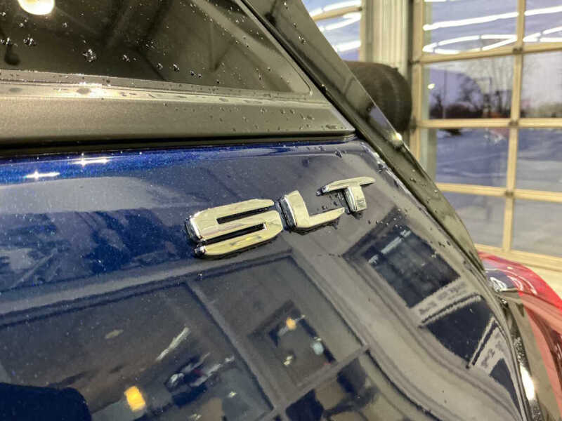 2022 GMC Terrain SLT