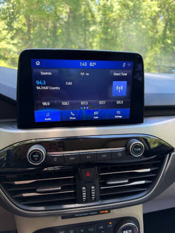 2020 Ford Escape SE