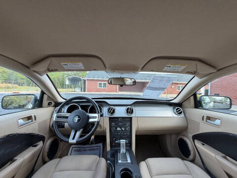 2009 Ford Mustang V6 Deluxe